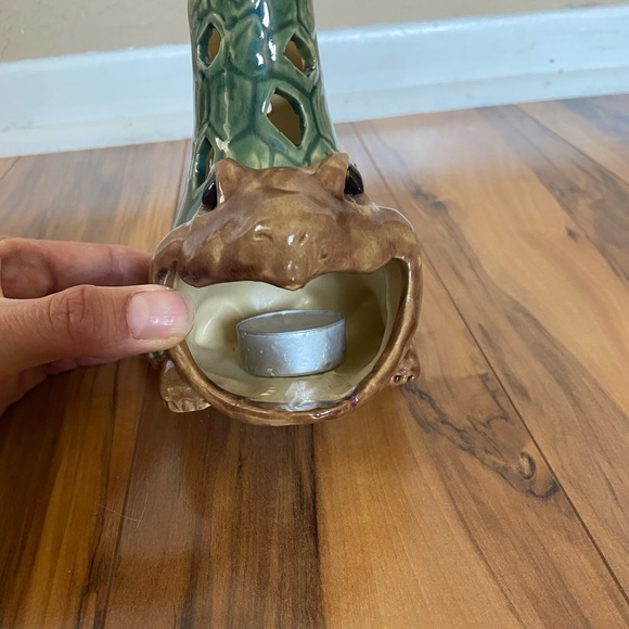 Elongated unique ceramic snapping Turtle tea candle holder decor include candles - Picture 2 of 8